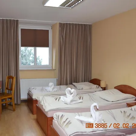 I Restauracja Jaskolka 3*