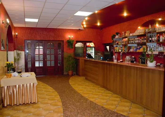 I Restauracja Jaskolka 3*