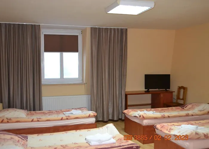 Hotel apartamentowy I Restauracja Jaskolka Alojzow (Radom)